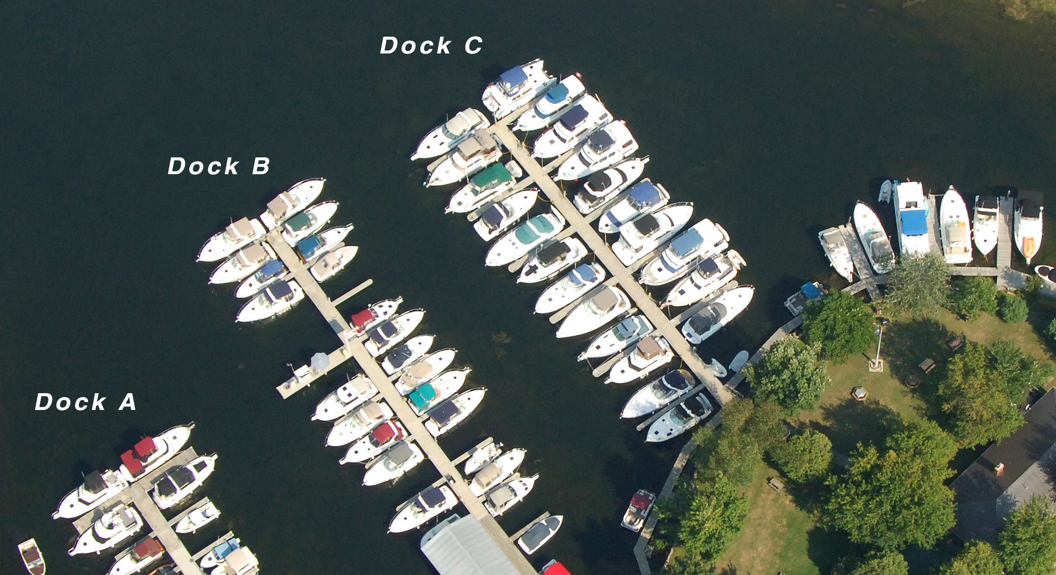 Len's Cove Marina Overhead Zoom Detail